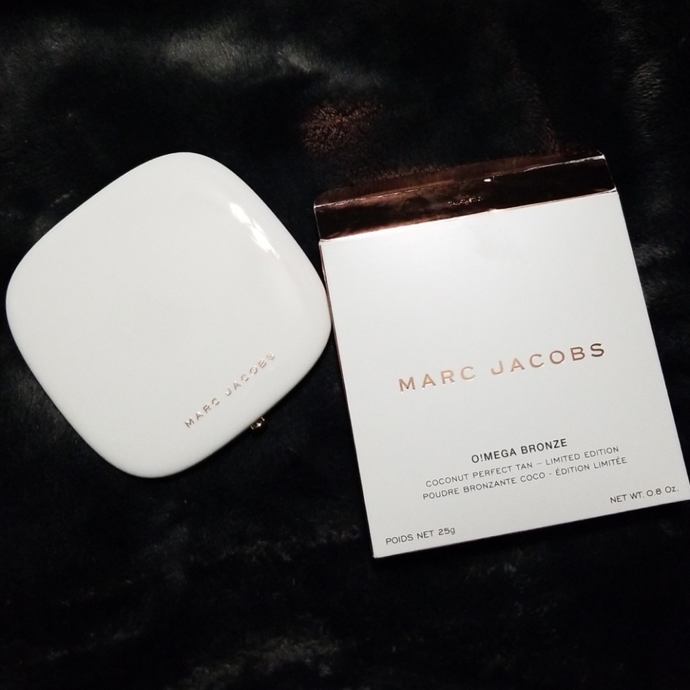 LE NIB O!Mega Bronzer